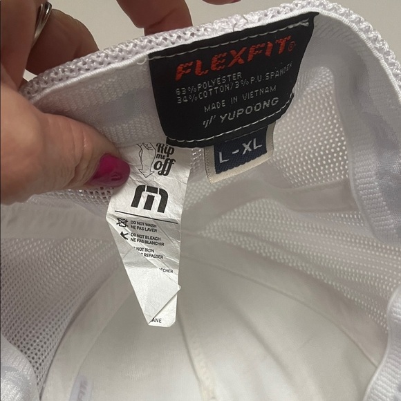 Travis Mathew Pink & White Men’s Fitted ball Caps size L / XL - Picture 10 of 16